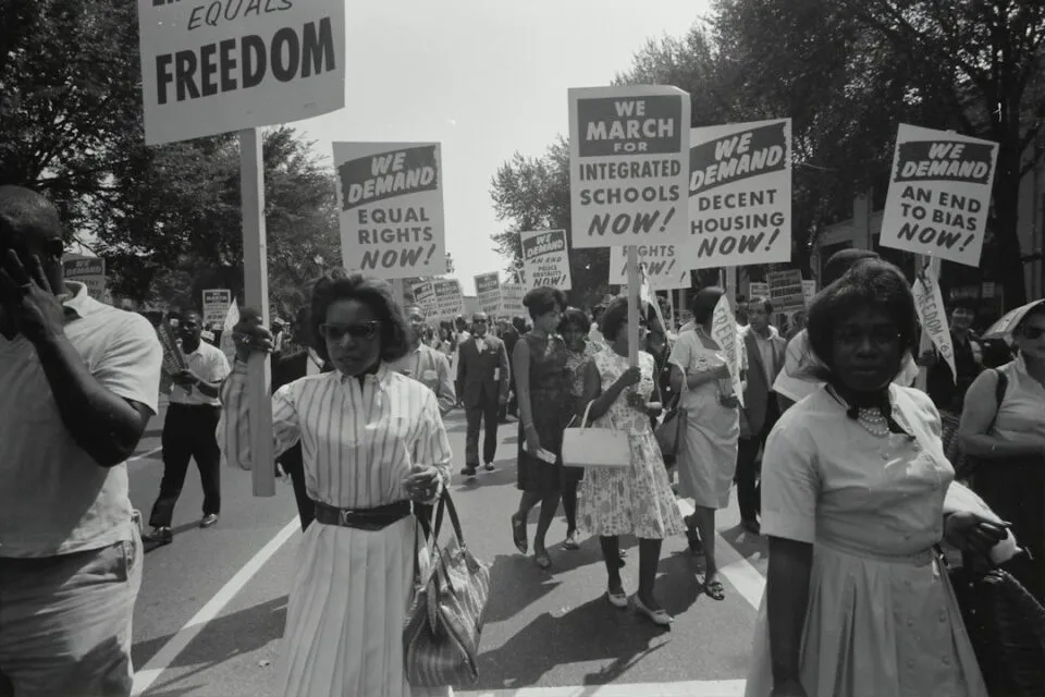 Photo history of liberalism